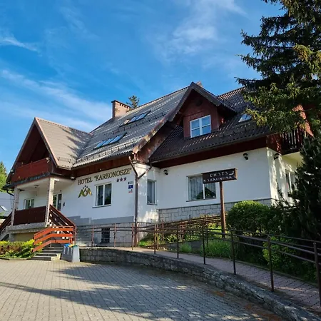 Отель Karkonosze Карпач
